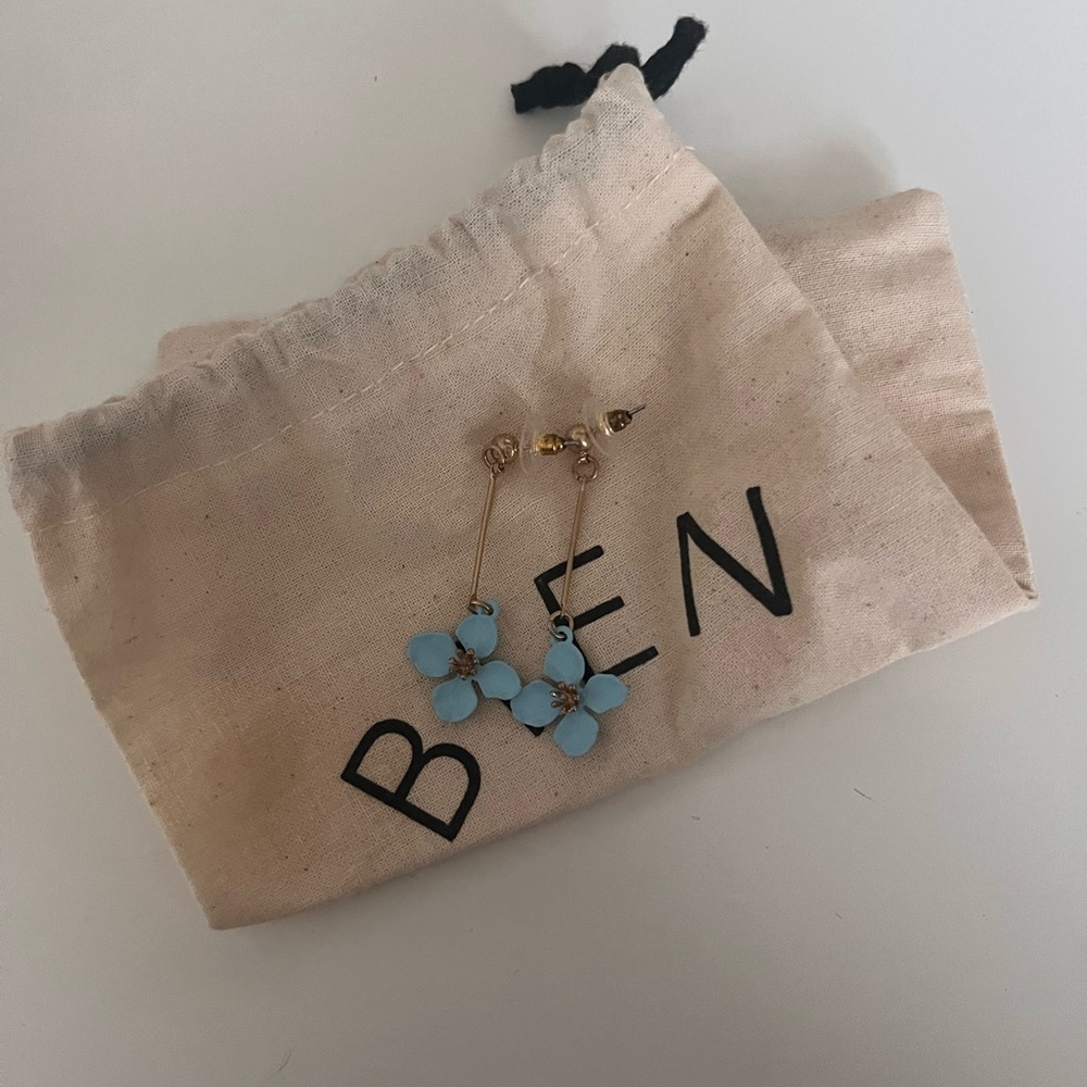 blue flower earrings